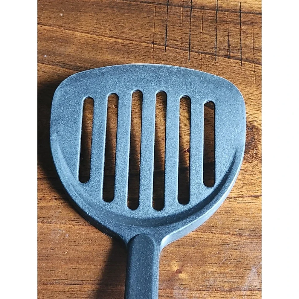 EKCO BLACK  EASY GRIP HANDLE SLOTTED TURNER FLIPPER SPATULA  UTENSIL 12 1/2